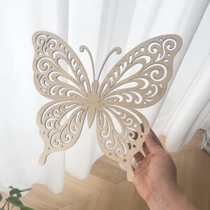 Drewniana dekoracja ścienna Motyl Ornament - obrazek 1